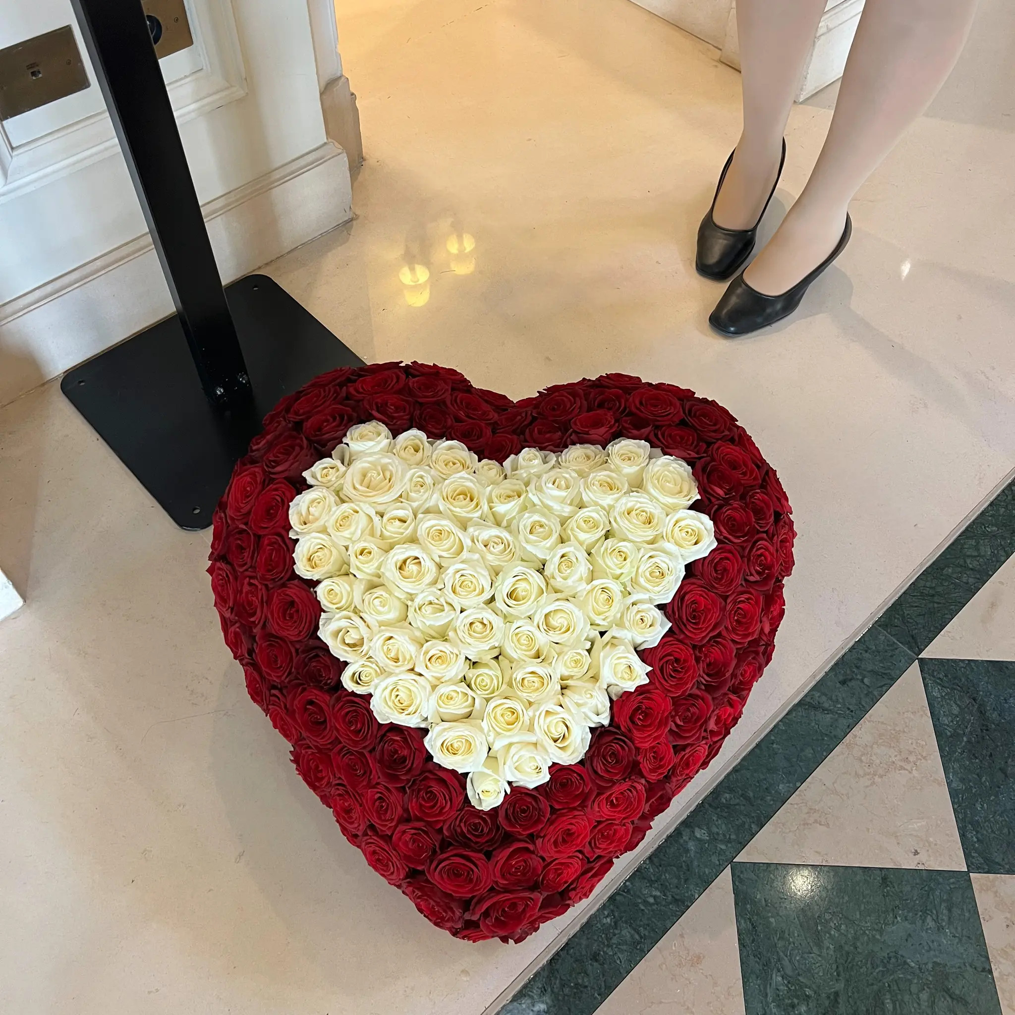 Сердце из роз 150 шт